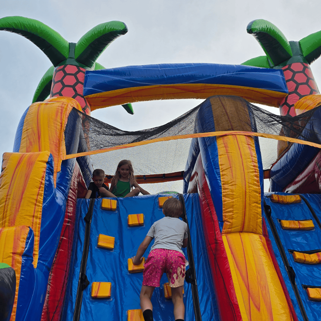 Showcasing obstacle course rental in Nicholasville KY and all the items you could have at your party
