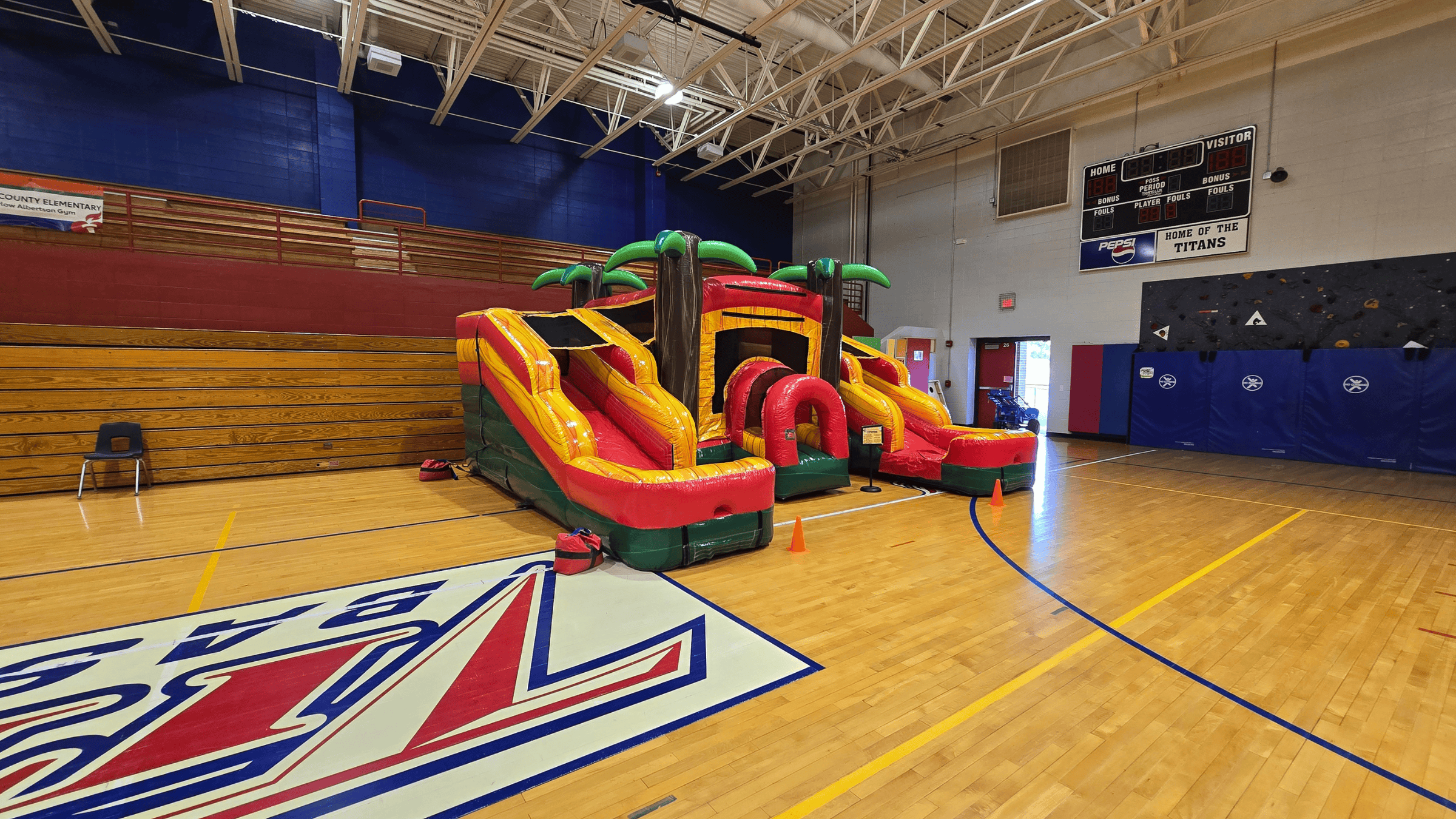 Mini Palm bounce house at Mercer County Elementary in Harrodsburg KY